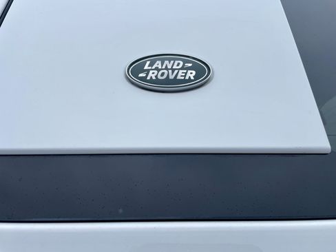 Used 2024 Land Rover Defender 110 X-Dynamic SE image 40