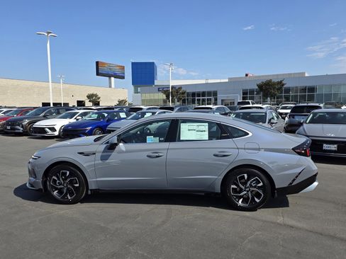 New 2025 Hyundai Sonata SEL image 12