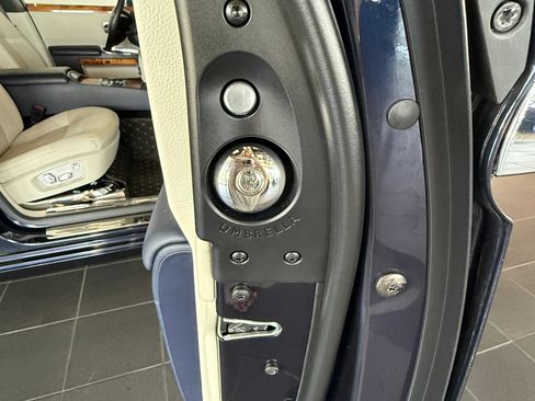 Used 2012 Rolls-Royce Ghost RWD image 32
