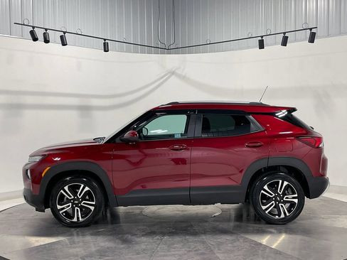 Used 2023 Chevrolet TrailBlazer LT FWD image 14