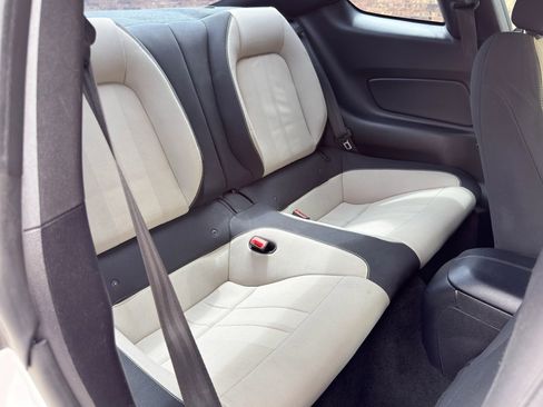 Used 2018 Ford Mustang Coupe w/ Equipment Group 101A RWD image 19
