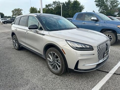 Used 2024 Lincoln Corsair AWD w/ Equipment Group 101A image 6