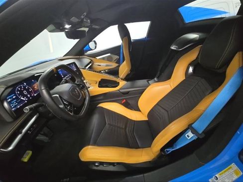Used 2022 Chevrolet Corvette Stingray Preferred Conv w/ Z51 Performance Package RWD image 3