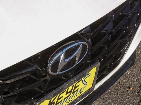 Used 2022 Hyundai Sonata Limited image 16