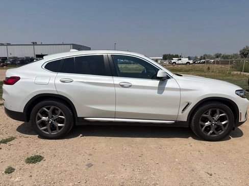 Used 2024 BMW X4 xDrive30i w/ Parking Assistance Package AWD/4WD image 6