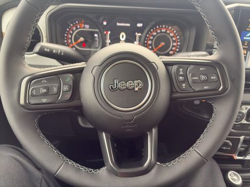 New 2026 Jeep Gladiator Sport image 10