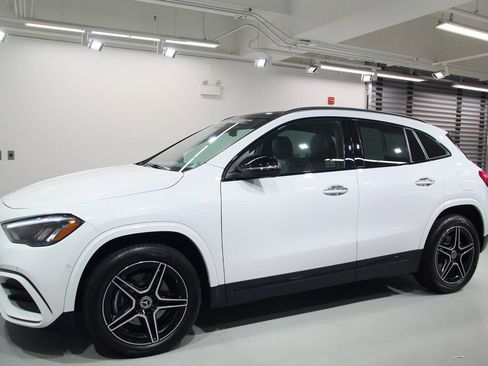 Certified 2024 Mercedes-Benz GLA 250 4MATIC image 4