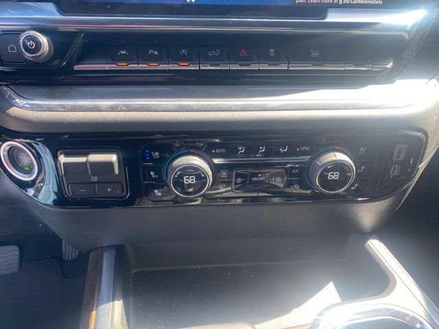 Used 2024 Chevrolet Silverado 1500 High Country w/ Technology Package AWD/4WD image 23