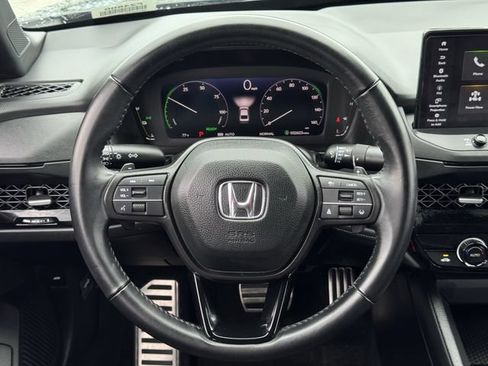 Used 2024 Honda Accord Sport image 13