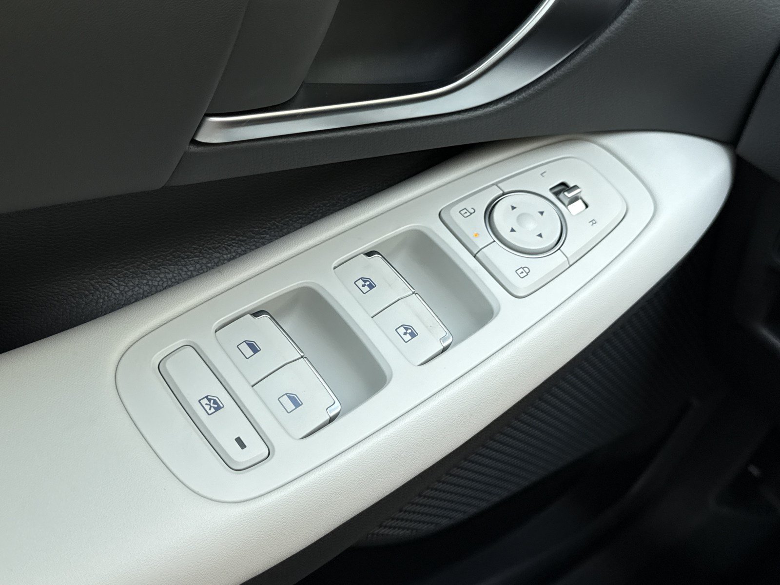 New 2026 Hyundai Sonata SEL FWD image 15