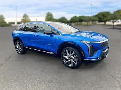 New 2026 Cadillac Optiq Luxury 1