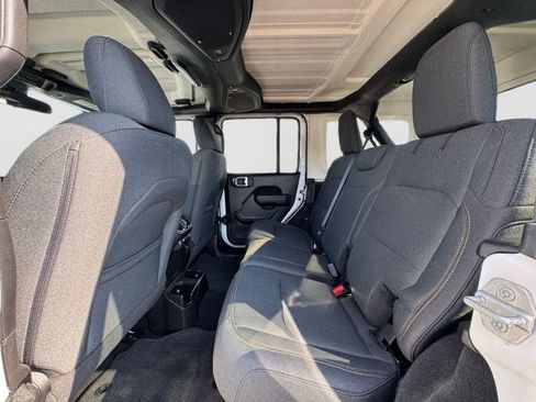 Used 2024 Jeep Wrangler Unlimited Sport AWD/4WD image 11