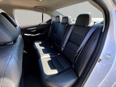 Certified 2023 Nissan Sentra SR w/ SR Premium Package FWD image 22
