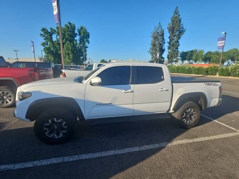Used 2023 Toyota Tacoma TRD Off-Road RWD image 5