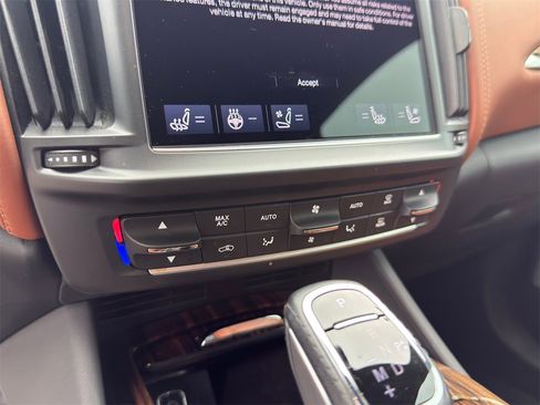 Used 2022 Maserati Levante Modena S image 25