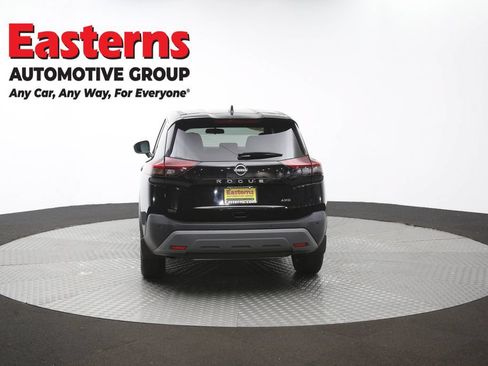 Used 2023 Nissan Rogue S AWD/4WD image 30