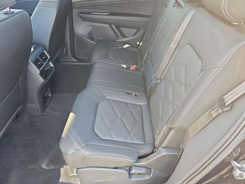 New 2026 Volkswagen Atlas Cross Sport SE AWD/4WD image 11