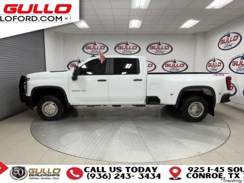 Used 2022 Chevrolet Silverado 3500 W/T w/ WT Convenience Package AWD/4WD image 5