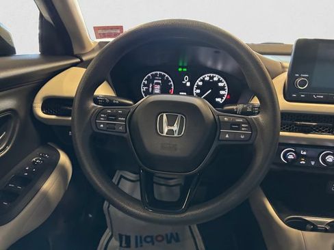 Used 2023 Honda HR-V LX image 13