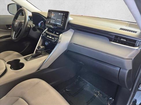 Used 2021 Toyota Venza LE w/ Carpet Mat Package (TMS) AWD/4WD image 28