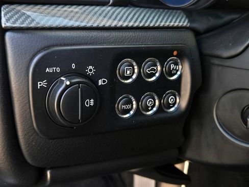 Used 2015 Maserati GranTurismo Coupe RWD image 18