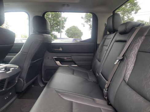 Used 2022 Toyota Tundra Limited AWD/4WD image 12