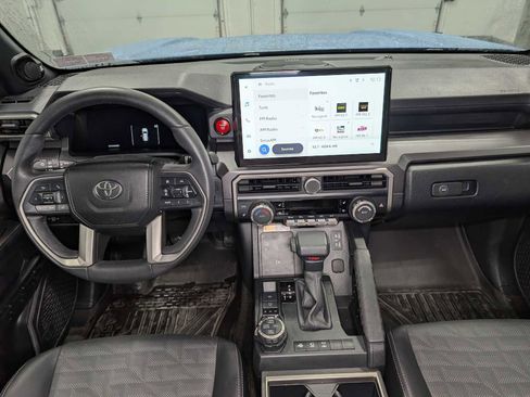 Used 2025 Toyota 4Runner TRD Off-Road Premium image 18