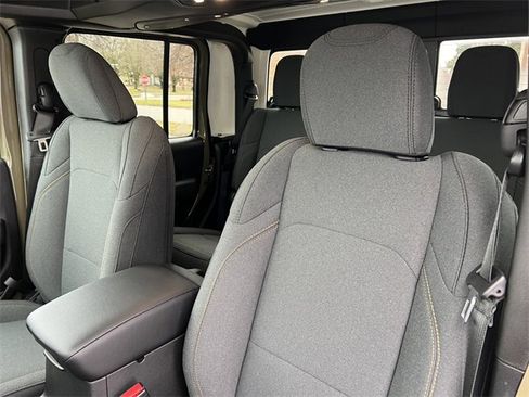 New 2026 Jeep Gladiator Sport image 13