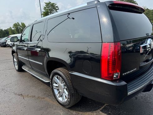 Used 2007 Cadillac Escalade ESV AWD image 10