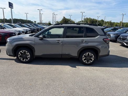 Used 2026 Subaru Forester Premium AWD/4WD image 10