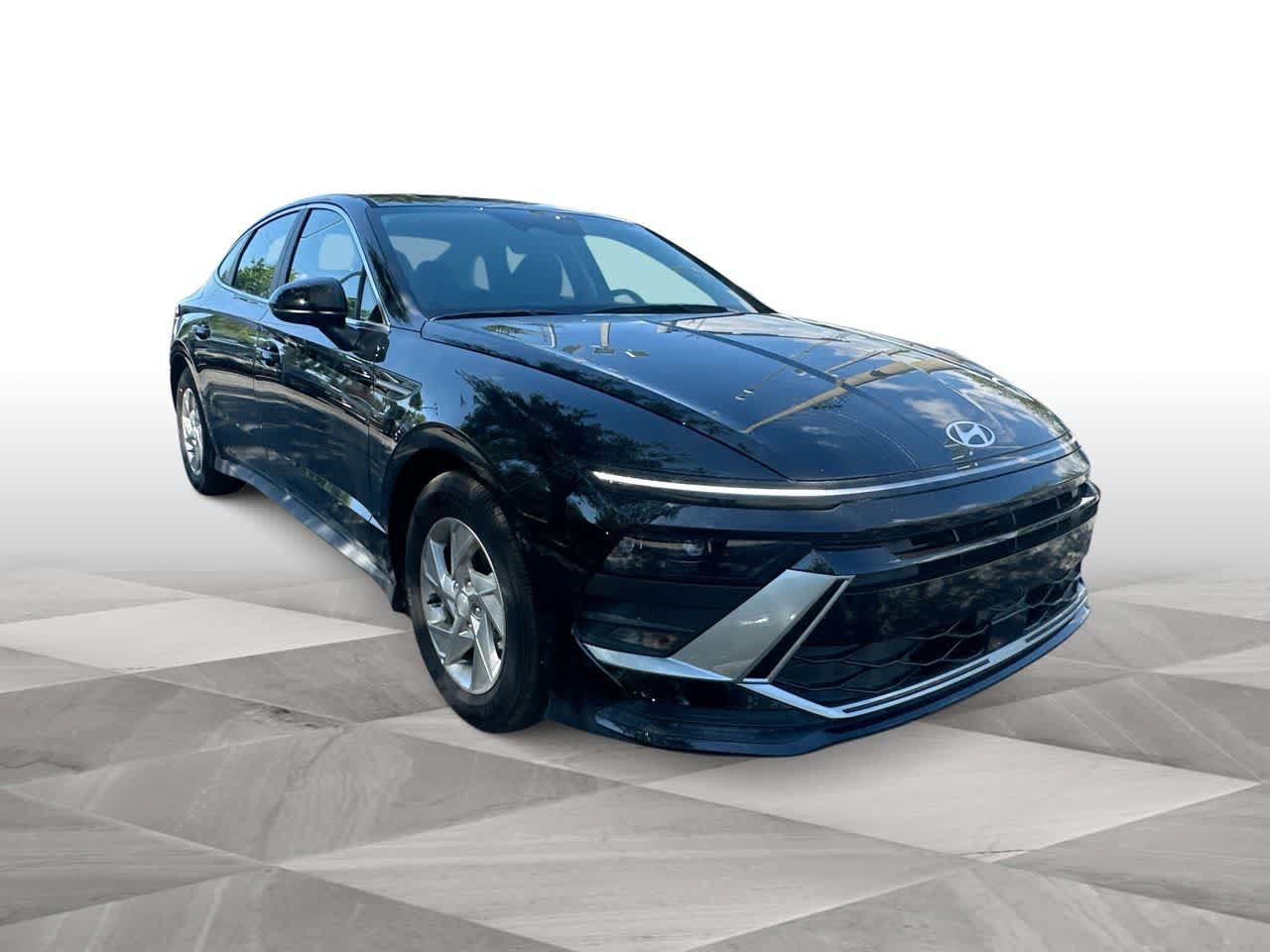 New 2026 Hyundai Sonata SE FWD image 2