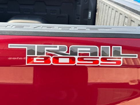 Used 2019 Chevrolet Silverado 1500 LT Trail Boss AWD/4WD image 49