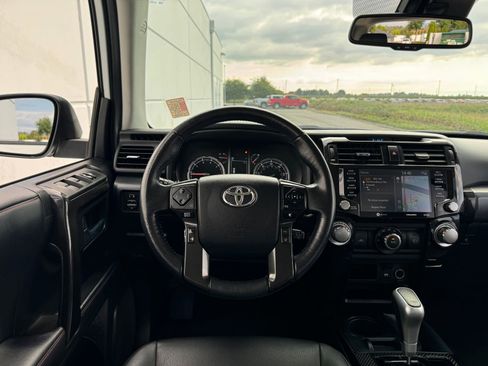 Used 2024 Toyota 4Runner TRD Off-Road Premium image 20