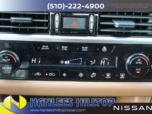 New 2025 Nissan Pathfinder Platinum w/ Black Appearance Package image 28