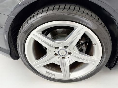 Used 2011 Mercedes-Benz SL 550 image 35