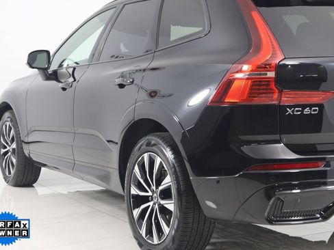 Used 2025 Volvo XC60 B5 Plus image 23