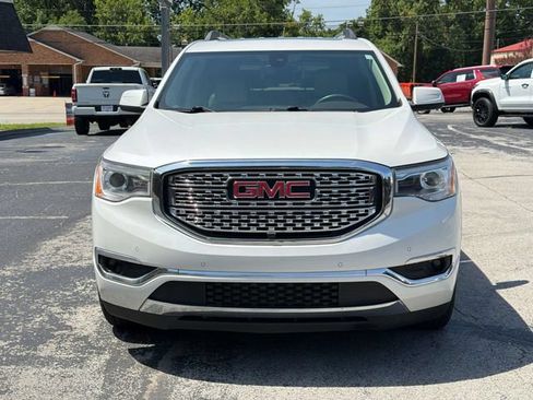 Used 2017 GMC Acadia Denali w/ Technology Package FWD image 8