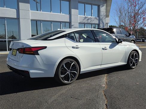 Used 2024 Nissan Altima 2.5 SR image 4