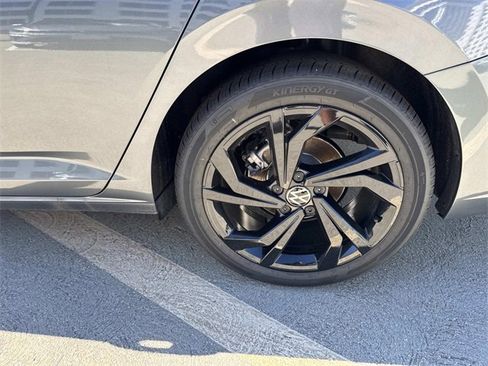 New 2026 Volkswagen Jetta SE image 6