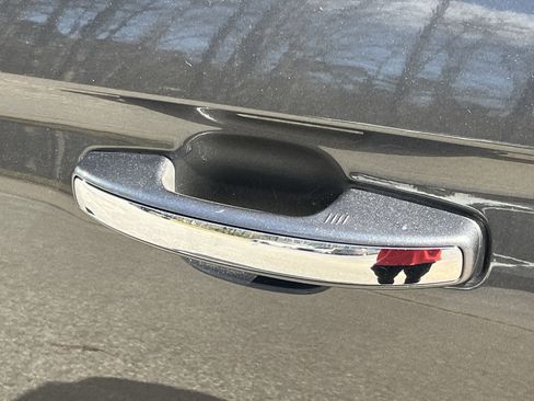 Used 2019 Ford Expedition Max Limited image 39