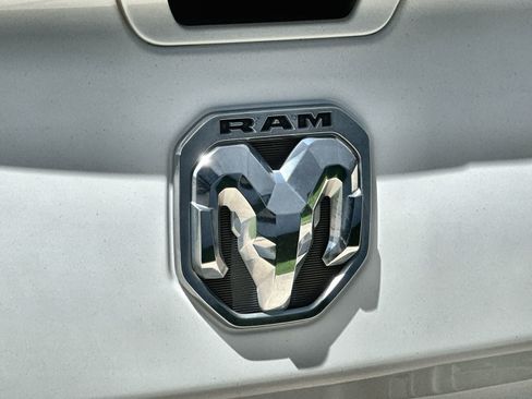 Used 2021 RAM 2500 Big Horn AWD/4WD image 15