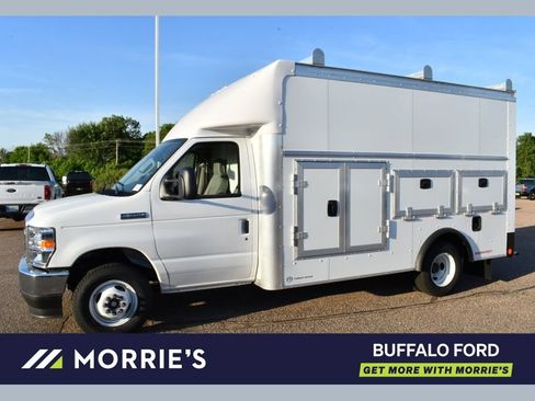 New 2027 Ford E-350 and Econoline 350 Super Duty w/ Power Equipment Group RWD image 1