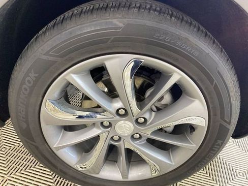 Used 2023 Buick Encore GX Essence w/ Experience Buick Package FWD image 22