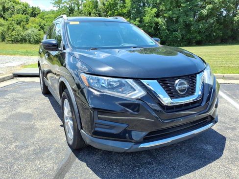 Used 2018 Nissan Rogue SV AWD/4WD image 11