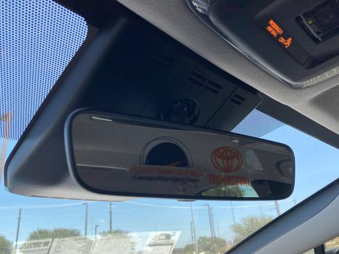 New 2026 Toyota Prius LE FWD image 26