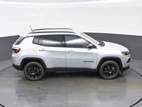 New 2026 Jeep Compass Latitude AWD/4WD image 26