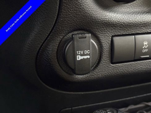 Used 2018 Jeep Wrangler Unlimited Sport image 26