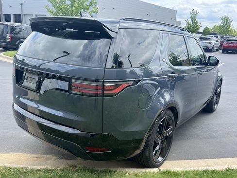 Used 2025 Land Rover Discovery Dynamic SE AWD/4WD image 8