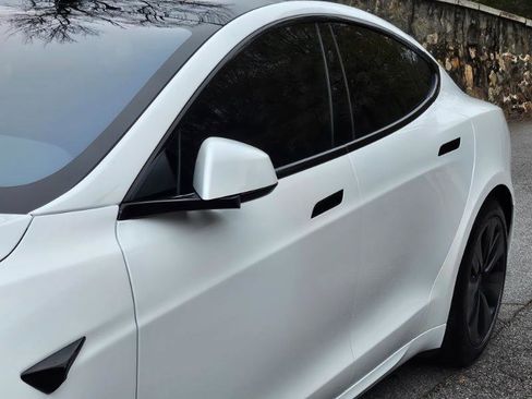 Used 2022 Tesla Model S AWD image 22