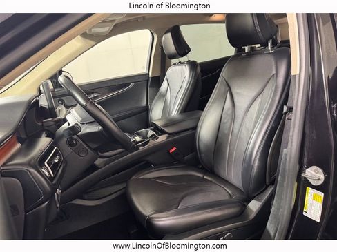 Used 2022 Lincoln Nautilus Reserve AWD/4WD image 18